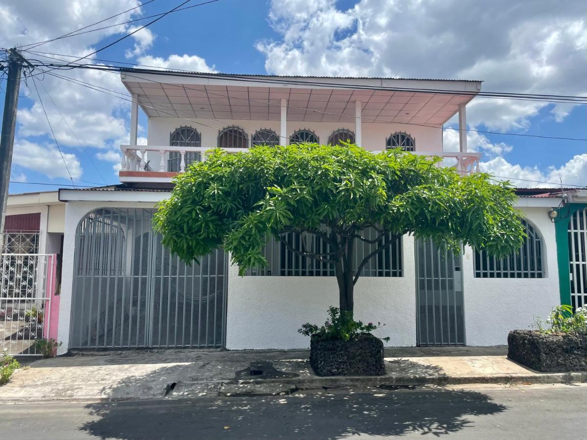 Casa Robles - Your Stay Near Airport Managua Exteriör bild