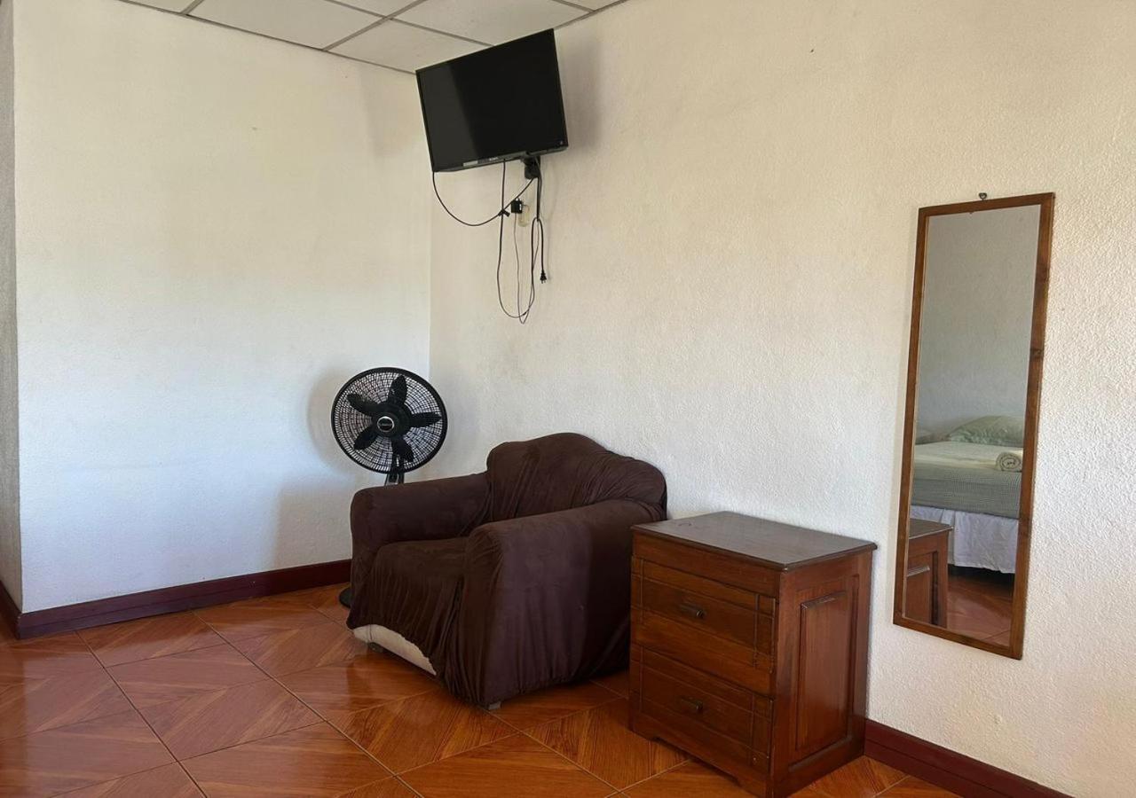 Casa Robles - Your Stay Near Airport Managua Exteriör bild